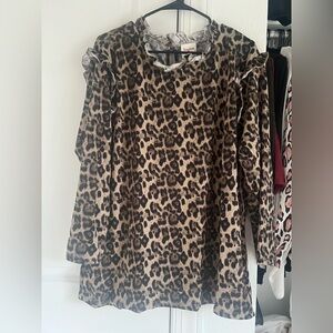 *NWT* Leopard Print Long Sleeve Blouse